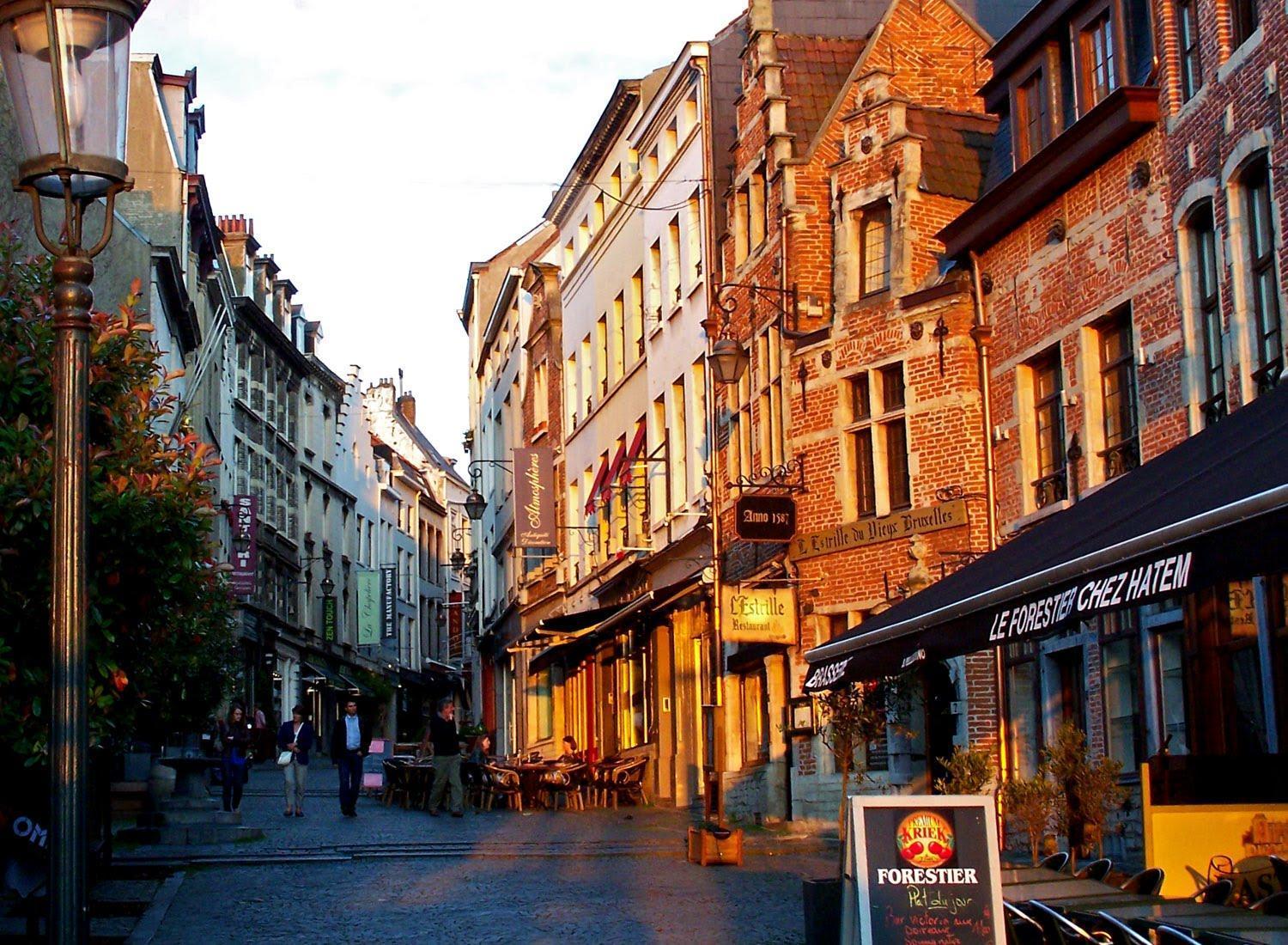 Pensión Centre Petite Privee Au Sablon ! *